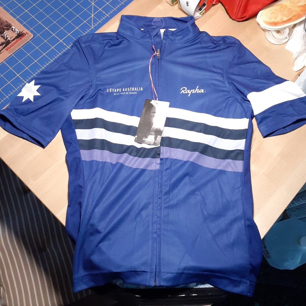 Rapha Super Lightweight Australia jersey Men's Medium RARE